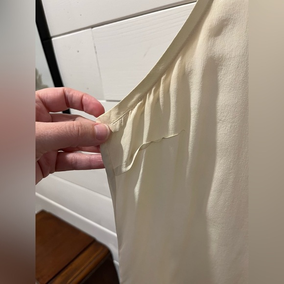 CLUB MONACO SILK BEIGE TANK TOP – SIZE M - Picture 7 of 9